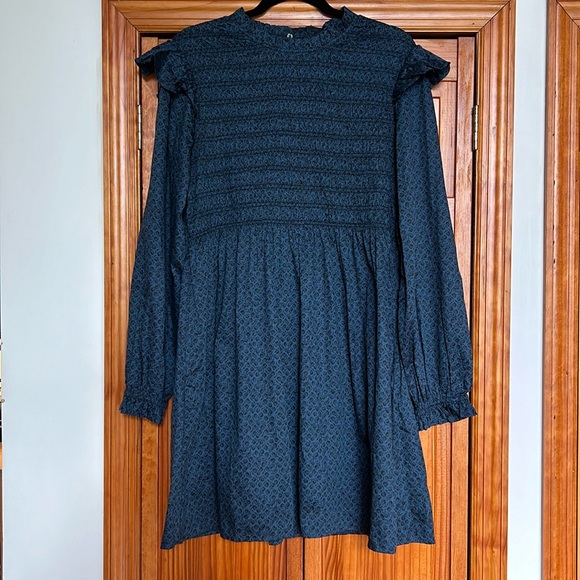 GAP Dresses & Skirts - GAP Smock Dress
